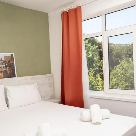 Hotel Lime 2*